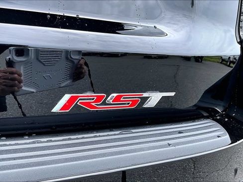 New 2026 Chevrolet Suburban RST w/ Comfort Package AWD/4WD image 9