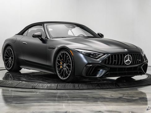 Used 2024 Mercedes-Benz SL 63 AMG S e Performance 4MATIC image 31