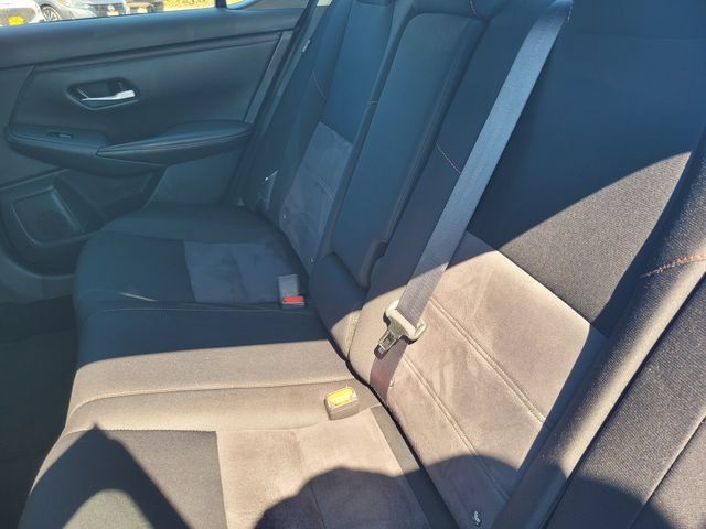 Certified 2025 Nissan Sentra SR FWD image 15