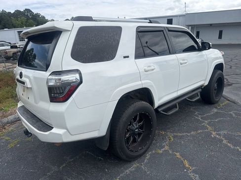 Used 2019 Toyota 4Runner SR5 Premium AWD/4WD image 3