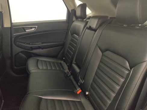 Used 2020 Ford Edge SEL AWD/4WD image 18