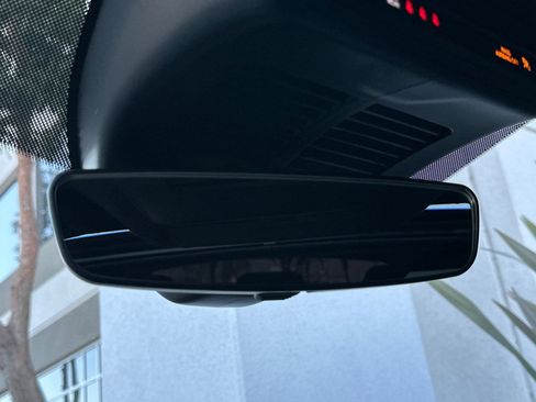 Used 2025 MAZDA MAZDA3 2.5 S Hatchback w/ Premium Pkg image 25