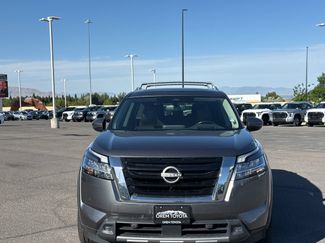 Used 2022 Nissan Pathfinder Platinum w/ Cargo Package AWD/4WD video 2
