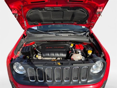 Used 2018 Jeep Renegade Sport w/ Power & Air Group image 23