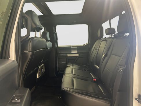 Used 2016 Ford F150 Lariat w/ Equipment Group 502A Luxury AWD/4WD image 7