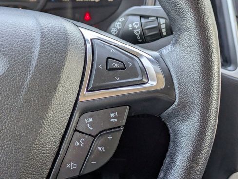 Used 2023 Ford Edge SEL image 26