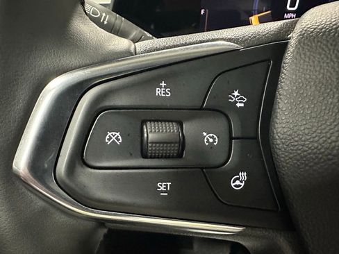 Used 2024 Chevrolet TrailBlazer LT w/ Convenience Package AWD/4WD image 19