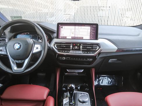 Certified 2023 BMW X4 xDrive30i w/ Premium Package image 9