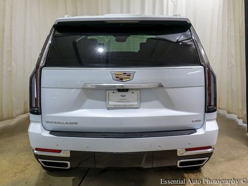 New 2026 Cadillac Escalade ESV Luxury w/ Touring Package image 5