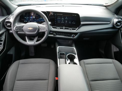 Used 2025 Chevrolet Equinox LT image 10