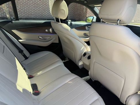 Used 2017 Mercedes-Benz E 300 4MATIC image 37