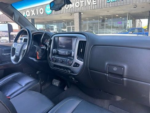 Used 2019 GMC Sierra 2500 SLT w/ Duramax Plus Package AWD/4WD image 30
