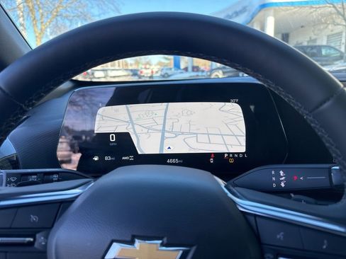 Used 2026 Chevrolet Equinox LT w/ Convenience Package II image 23