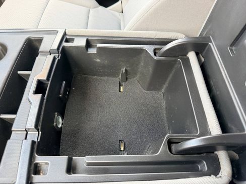 Used 2019 Chevrolet Silverado 2500 W/T AWD/4WD image 39