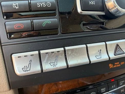 Used 2014 Mercedes-Benz E 350 4MATIC Wagon image 12