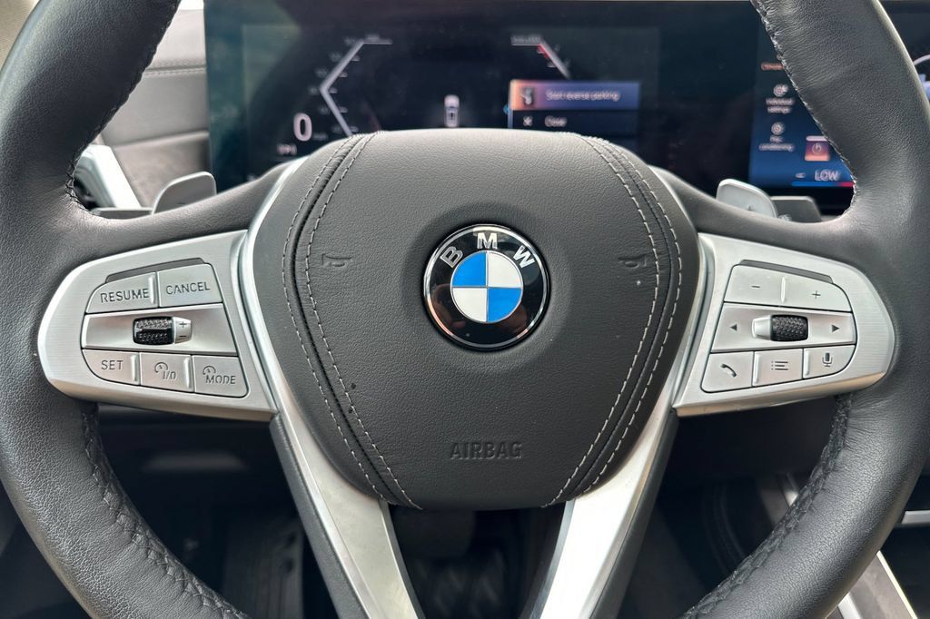 Used 2025 BMW X7 xDrive40i AWD/4WD image 28