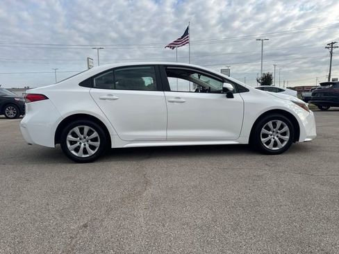 Used 2024 Toyota Corolla LE FWD image 8