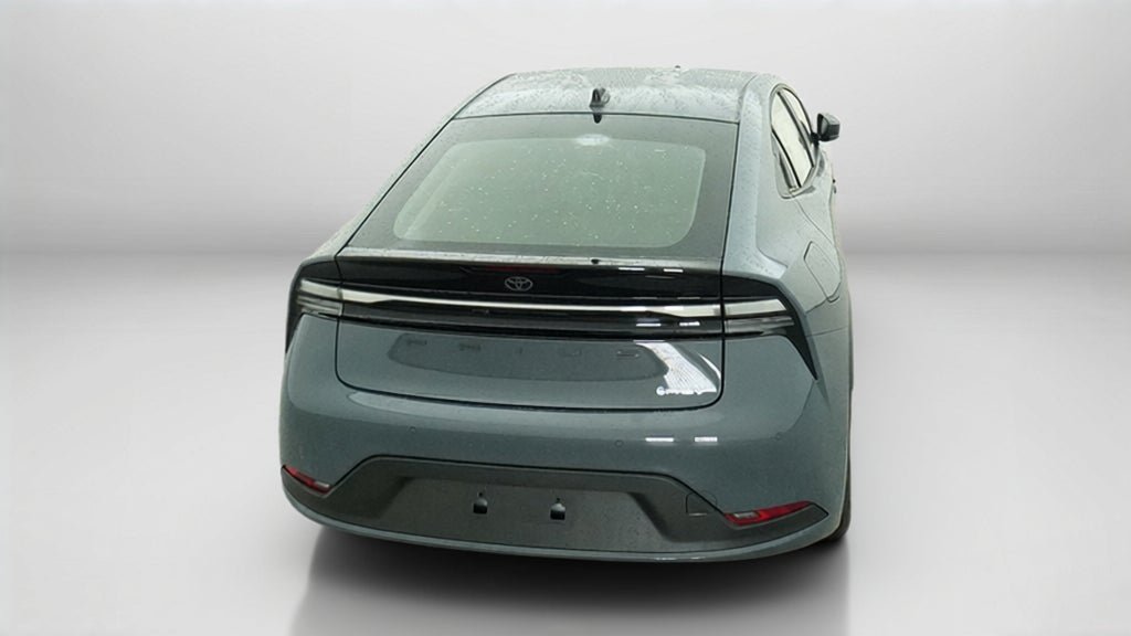 New 2027 Toyota Prius Plug-In Hybrid FWD image 7