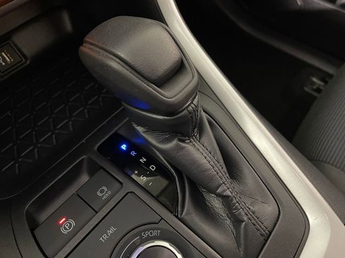 Certified 2025 Toyota RAV4 LE AWD/4WD image 21
