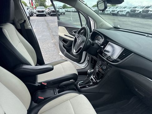 Certified 2020 Buick Encore Preferred FWD image 35