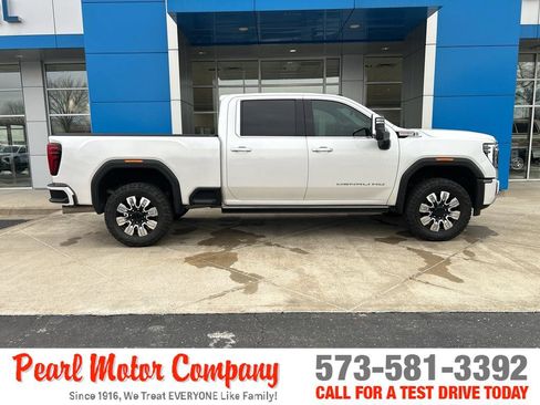 Certified 2024 GMC Sierra 2500 Denali w/ Denali Reserve Package image 3