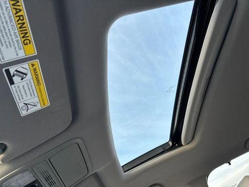 Certified 2022 Honda Pilot Special Edition image 17