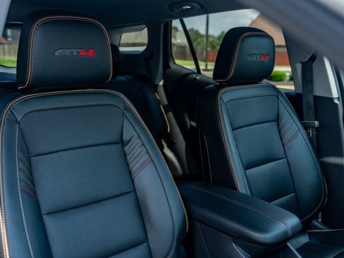 Used 2023 GMC Terrain AT4 AWD/4WD image 18