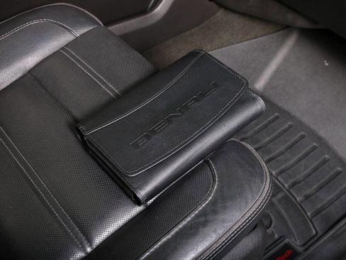 Used 2016 GMC Yukon Denali w/ Open Road Package image 25