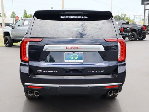 Used 2023 GMC Yukon XL Denali RWD image 8