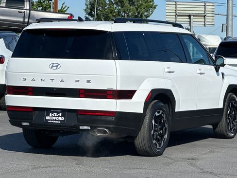 Used 2025 Hyundai Santa Fe SEL AWD/4WD image 4