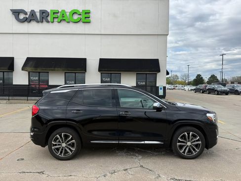Used 2018 GMC Terrain Denali w/ Advanced Safety Package AWD/4WD image 18