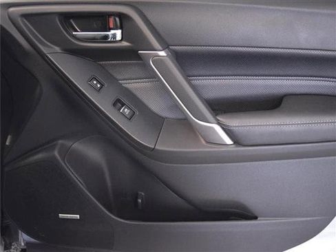 Used 2018 Subaru Forester 2.5i Touring w/ Popular Package #2 image 29