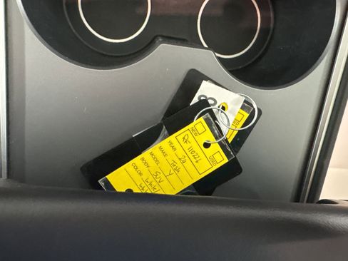 Used 2024 Tesla Model Y Long Range image 27