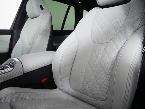 Used 2026 BMW X5 xDrive40i w/ Premium Package image 10