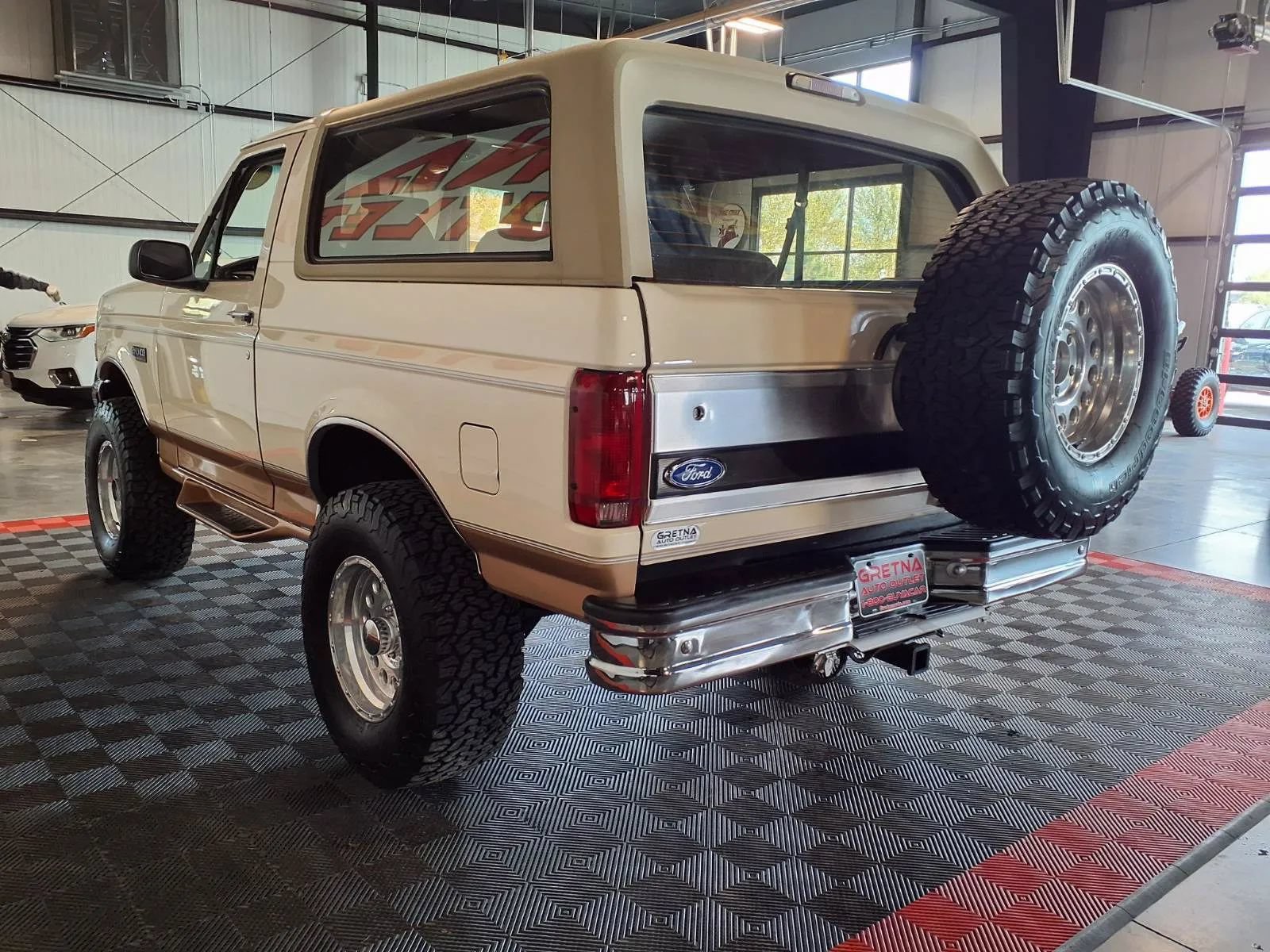 Used 1995 Ford Bronco Eddie Bauer AWD/4WD image 5