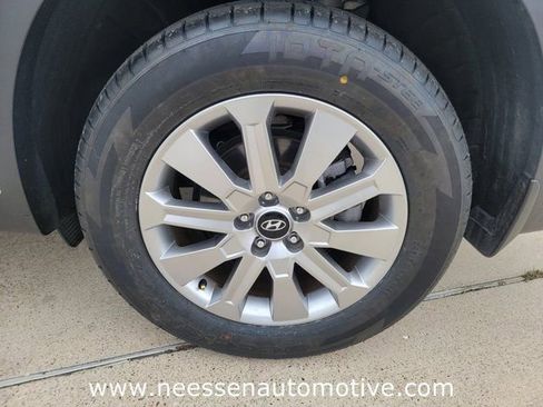 Used 2023 Hyundai Palisade SEL FWD image 31