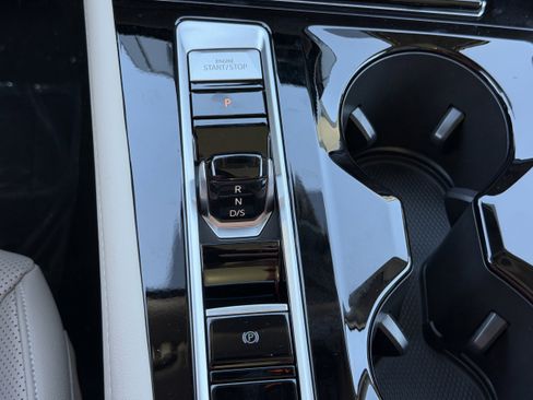 New 2026 Volkswagen Atlas SE image 25