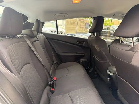 Used 2020 Toyota Prius LE w/ Carpet Mat Package AWD/4WD image 15