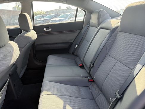 Used 2011 Mitsubishi Galant ES FWD image 19