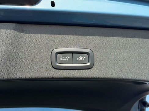 Used 2023 Volvo C40 P8 Recharge Plus w/ Protection Package Premier image 18