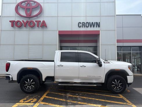 Used 2020 GMC Sierra 2500 Denali w/ Denali Ultimate Package image 2