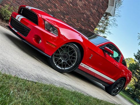 Used 2012 Ford Mustang Shelby GT500 w/ SVT Performance Pkg RWD image 4