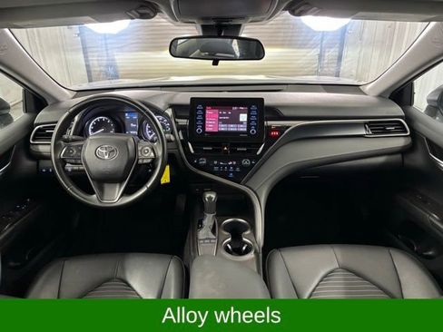 Used 2024 Toyota Camry SE image 13