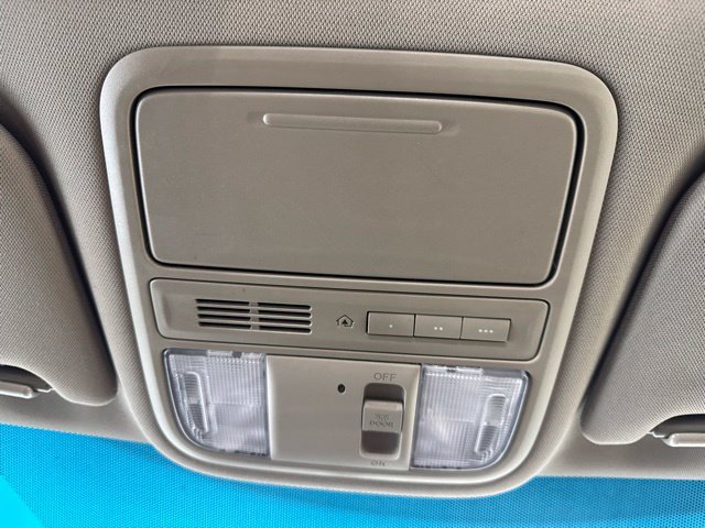 Used 2016 Honda Odyssey SE image 15