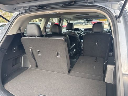 Used 2022 Kia Telluride S image 7