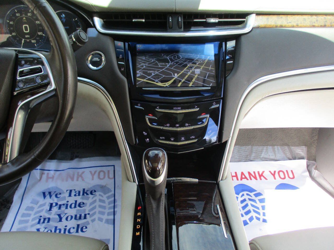 Used 2013 Cadillac XTS Platinum FWD image 17