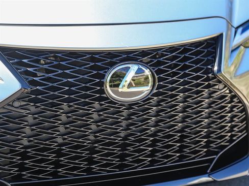 Used 2022 Lexus IS 350 F Sport image 11