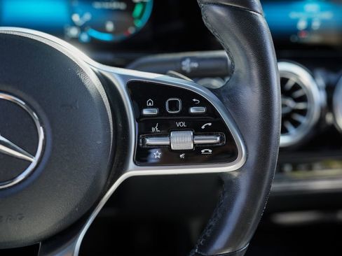 Used 2022 Mercedes-Benz GLA 250 4MATIC image 29