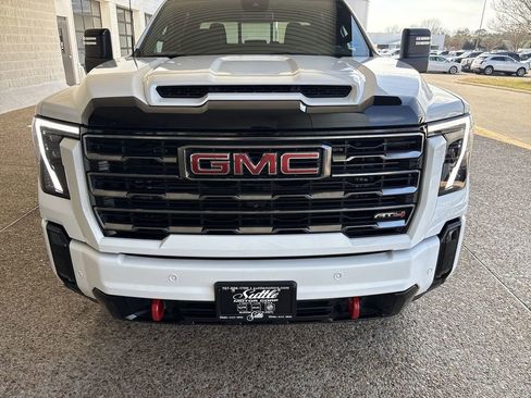 Certified 2025 GMC Sierra 2500 AT4 w/ AT4 Preferred Package image 31