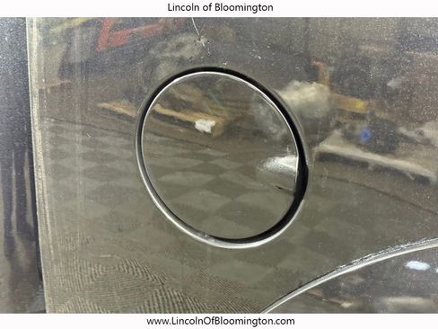 Used 2018 RAM 1500 SLT image 13